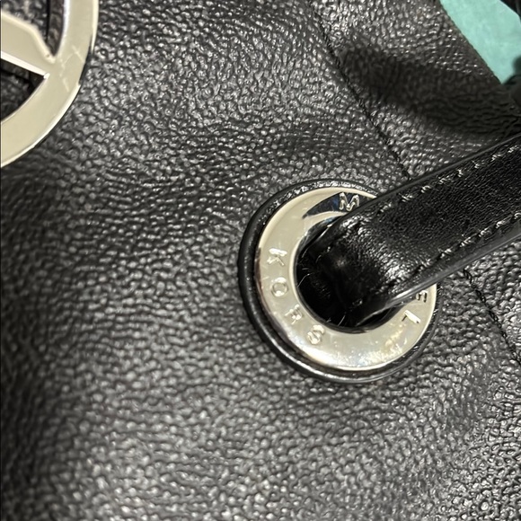 Michael Kors Black Tote Bag - Picture 3 of 4